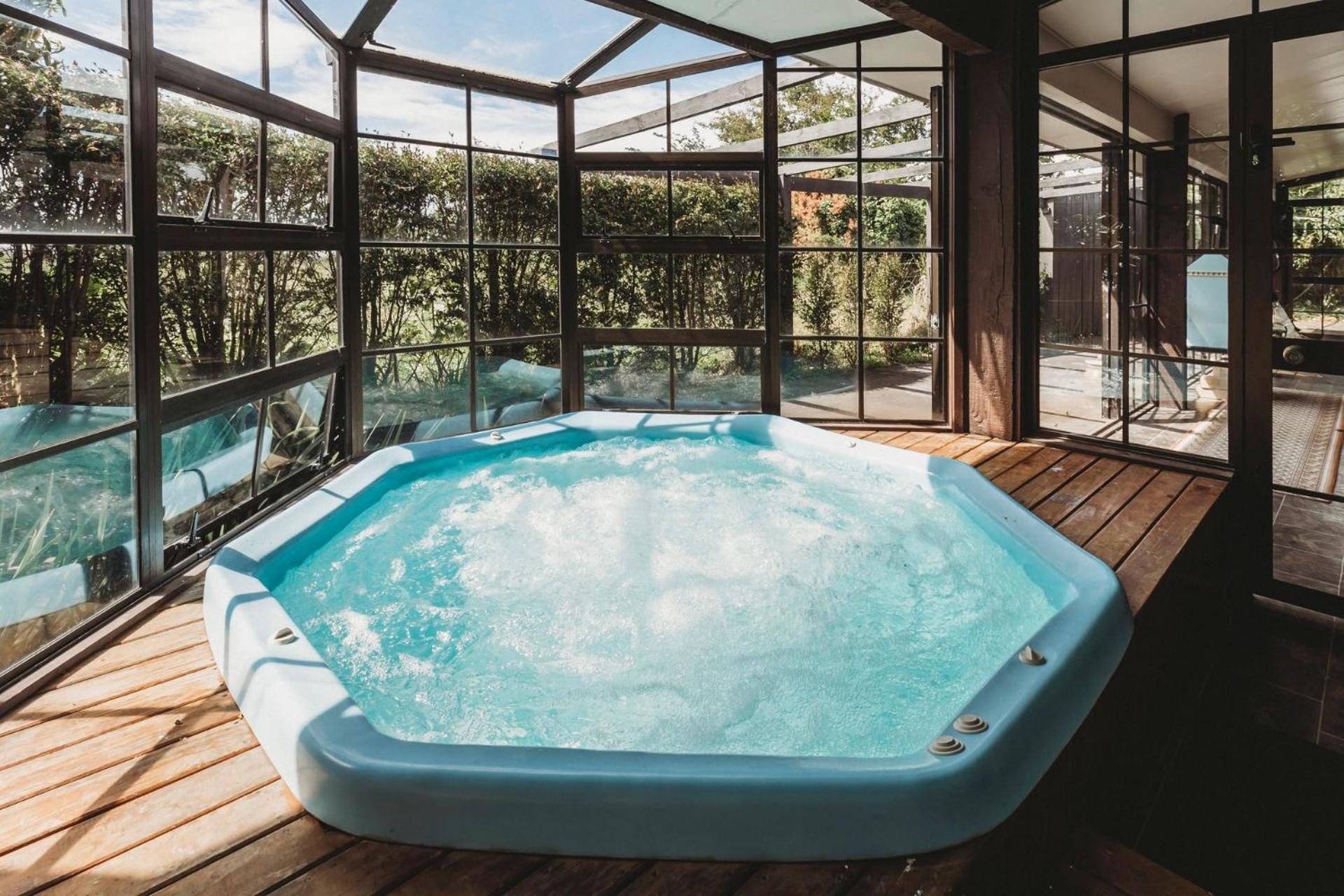 Family Fun Swimming Pool Spa Pool นิวพลีมัธ ภายนอก รูปภาพ